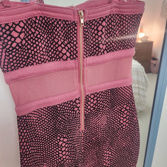 Bodycon NWT Dress Size XS - Picture 7 of 8